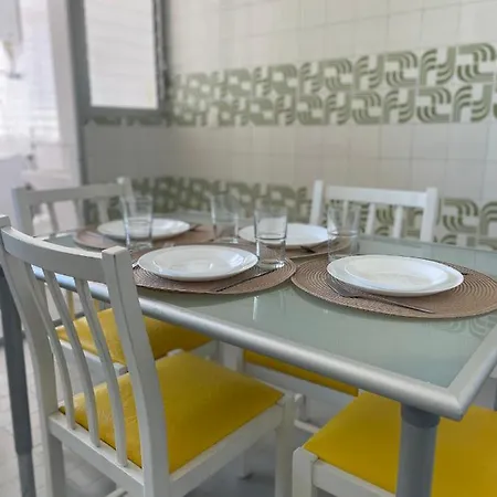 Daire Centrico Atico Vintage Con Vistas Al Mar En - Lazaga 7b *