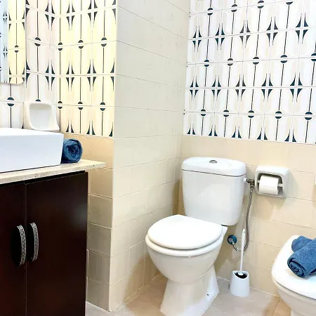 Apartamento Centrico Atico Vintage Con Vistas Al Mar En - Lazaga 7b
